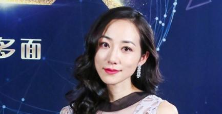 韩雪背景很强大,背景深厚，演绎璀璨星途